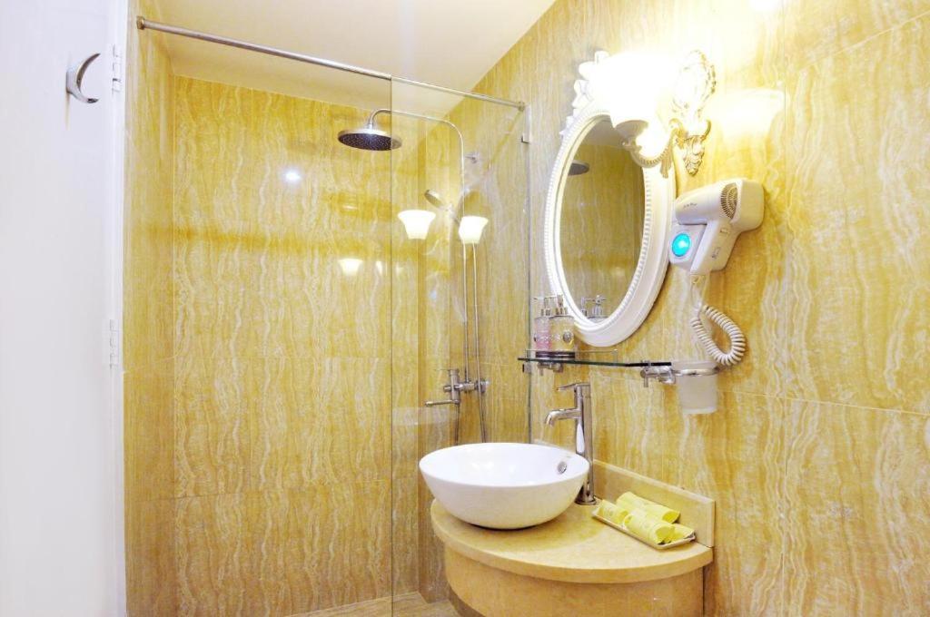A25 Hotel - 255 Le Thanh Ton Cidade de Ho Chi Minh Exterior foto